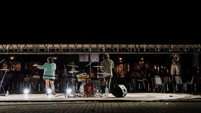 Smradlavý koncert na čtyřech nohách