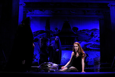 Romulus Veliký, komedie antických rozměrů