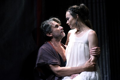 Romulus Veliký, komedie antických rozměrů