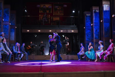 Drž mě pevně, miluj mě zlehka