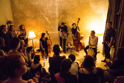 Koncert Fekete Seretlek