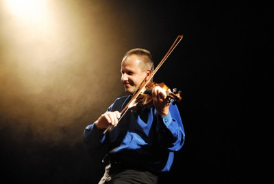 STEPEM SVĚTEM - výroční stepařská show taneční skupiny CROCK 14