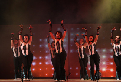 STEPEM SVĚTEM - výroční stepařská show taneční skupiny CROCK 14