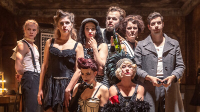 Dr. Johann Faust, Praha II, Karlovo nám. 40