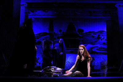 Romulus Veliký, komedie antických rozměrů