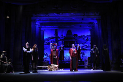 Romulus Veliký, komedie antických rozměrů