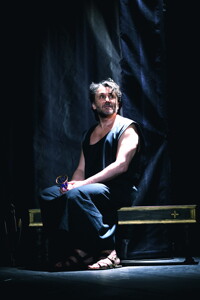 Romulus Veliký, komedie antických rozměrů