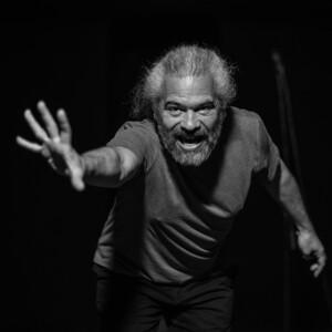 Fyzické básnictví – Od dávných začátků po žhavou současnost