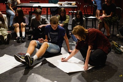 Divadlo je metafora - projektový den v divadelním zákulisí