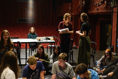 Divadlo je metafora - projektový den v divadelním zákulisí