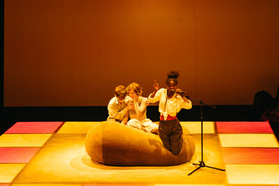 JEŽÍŠ JE NA TINDERU