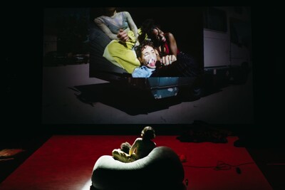 JEŽÍŠ JE NA TINDERU