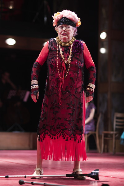 Drž mě pevně, miluj mě zlehka