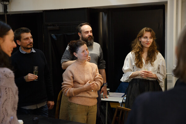 Přijměte pozvání na čtyřchodovou hostinu, vařit bude šéfkuchař Hlad!