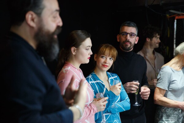 V Komedii zavládl Krásný nový svět