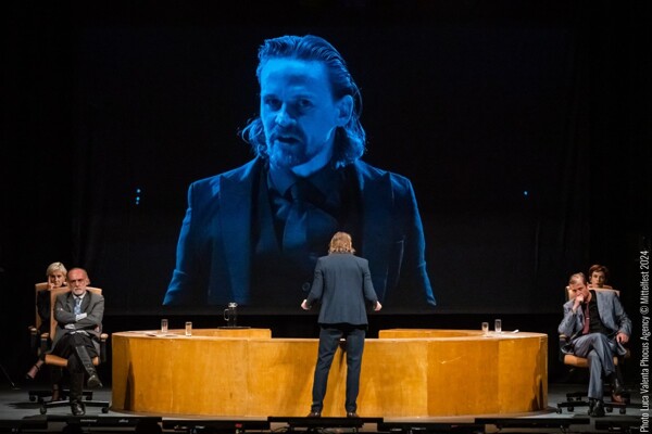 Míroví vyjednavači úspěšně na evropských jevištích