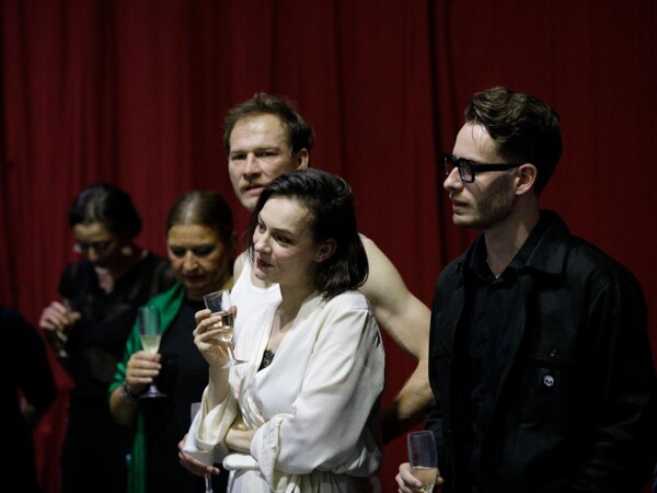 Je libo nakouknout na Oféliino OnlyFans?