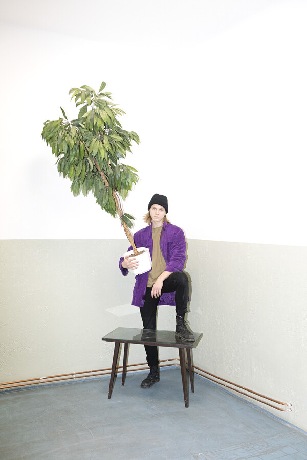 Vzhlédni, velké dílo začíná! Soubor a interiéry na nových fotografiích