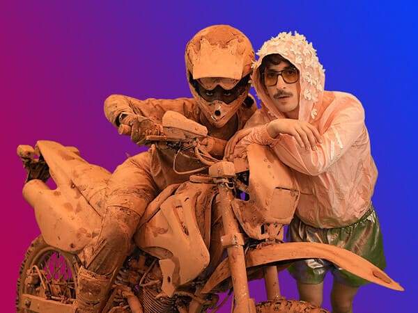 JEŽÍŠ JE NA TINDERU